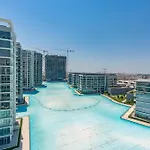 Serene And Sophisticated Lagoon Living - Suiteable