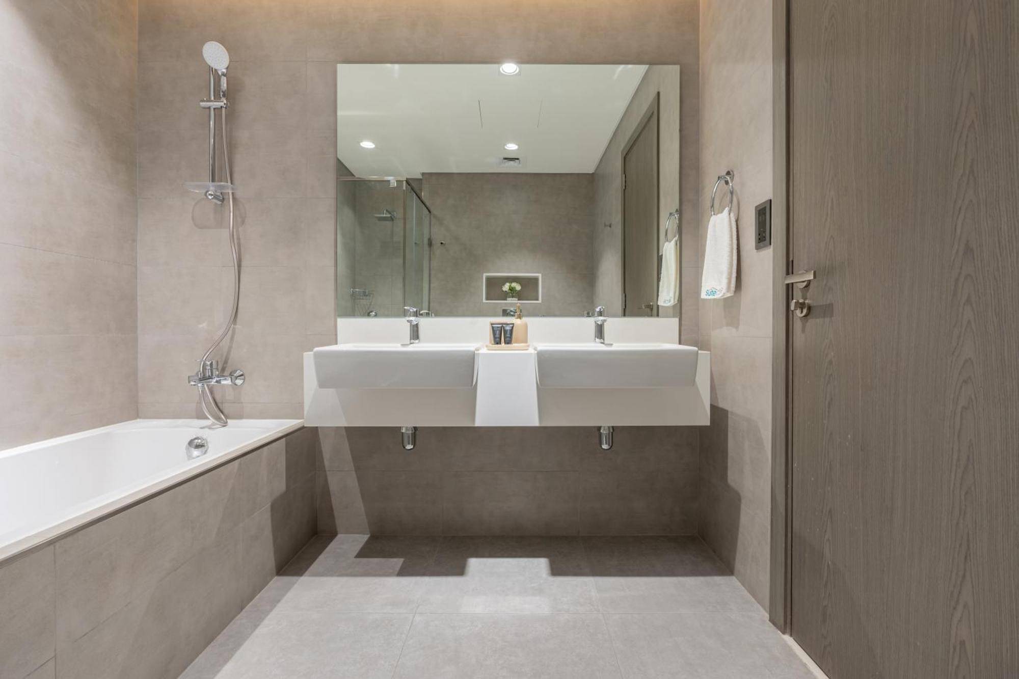Apartment Serene And Sophisticated Lagoon Living - Suiteable *